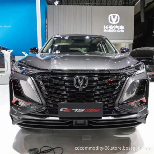 علامات تجارية جديدة جيدة 2.0T 178HP 188HP 233HP Changan CS75 بالإضافة إلى سيارة البنزين